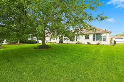12449 Fox Run Court, Huntley, IL 60142 - Photo 2