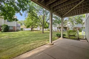 1602 Brittany Ct, Wheeling, IL 60090 - Photo 24