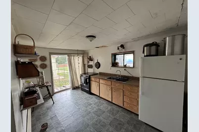 1507 E Washington Street, Clifton, IL 61727 - Photo 10