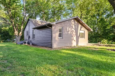 614 N Douglas Street, Gilman, IL 60938 - Photo 4