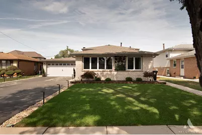 7934 W 81st Place, Bridgeview, IL 60455 - Photo 1
