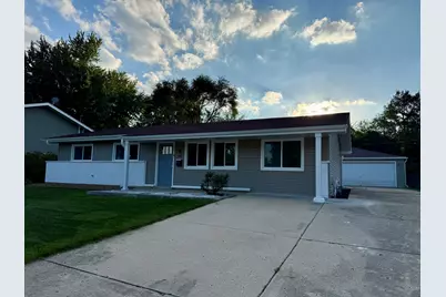1420 Cooper Road, Hoffman Estates, IL 60169 - Photo 4