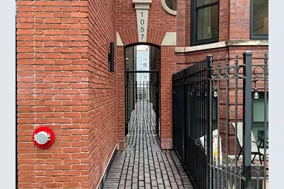 1057 N Wolcott Avenue #2N, Chicago, IL 60622 - Photo 2