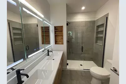 1057 N Wolcott Avenue #2N, Chicago, IL 60622 - Photo 32
