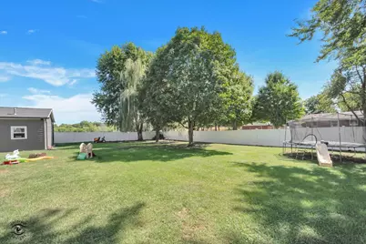 225 E Church Street, Sheridan, IL 60551 - Photo 26
