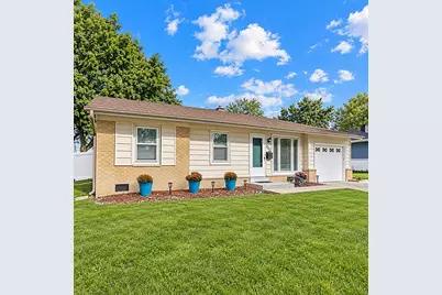 1031 Maple Lane, Elk Grove Village, IL 60007 - Photo 1