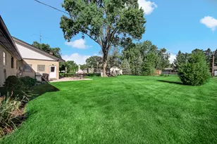 8210 Hillcrest Dr, Orland Park, IL 60462 - Photo 10