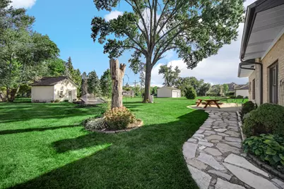 8210 Hillcrest Drive, Orland Park, IL 60462 - Photo 8