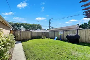 6309 W Waveland Ave, Chicago, IL 60634 - Photo 34