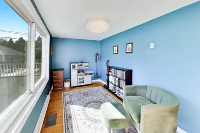 6309 W Waveland Avenue, Chicago, IL 60634 - Photo 12