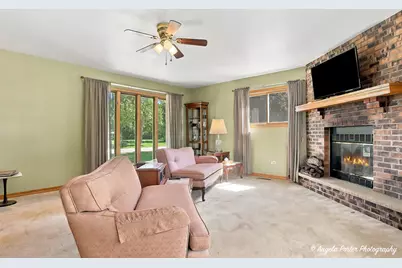 716 Kirkwood Avenue, Winthrop Harbor, IL 60096 - Photo 8