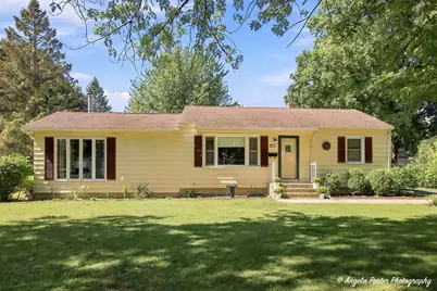 716 Kirkwood Avenue, Winthrop Harbor, IL 60096 - Photo 2