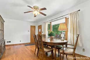716 Kirkwood Ave, Winthrop Harbor, IL 60096 - Photo 6