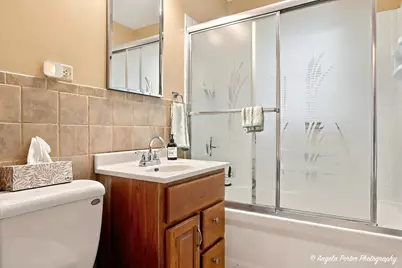 716 Kirkwood Avenue, Winthrop Harbor, IL 60096 - Photo 20