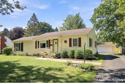 716 Kirkwood Avenue, Winthrop Harbor, IL 60096 - Photo 1