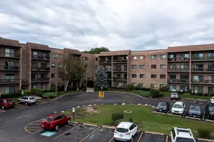1400 N Elmhurst Rd, Mount Prospect, IL 60056 - Photo 22