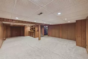 848 Clohesey Dr, Buffalo Grove, IL 60089 - Photo 12