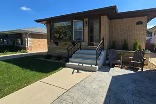 7039 N Ottawa Ave, Chicago, IL 60631 - Photo 2