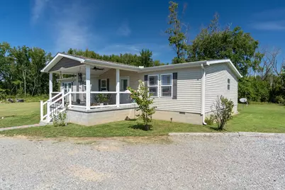 1535 Dewey Road, Eldorado, IL 62930 - Photo 2