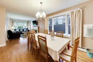 4252 N Whipple St, Chicago, IL 60618 - Photo 4