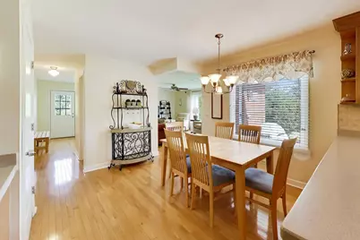 2424 E Miner Street, Arlington Heights, IL 60004 - Photo 10