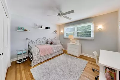 2424 E Miner Street, Arlington Heights, IL 60004 - Photo 20