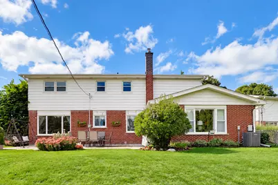 2424 E Miner Street, Arlington Heights, IL 60004 - Photo 26