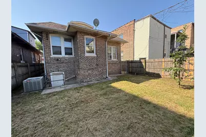 2412 E 74th Street, Chicago, IL 60649 - Photo 2