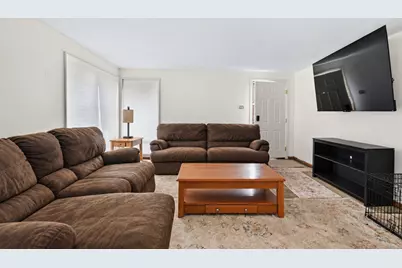 3907 W 168th Street, Country Club Hills, IL 60478 - Photo 2