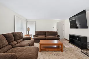 3907 W 168th St, Country Club Hills, IL 60478 - Photo 2