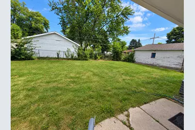 147 Birch Street, Carpentersville, IL 60110 - Photo 10