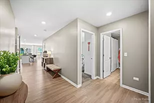 635 Cloverleaf Dr, Marengo, IL 60152 - Photo 2