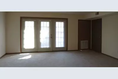 4120 Williamsburg Court #302, Glenview, IL 60025 - Photo 4