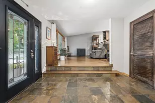 430 Spruce Dr, Schaumburg, IL 60193 - Photo 8
