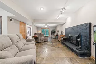 430 Spruce Dr, Schaumburg, IL 60193 - Photo 20