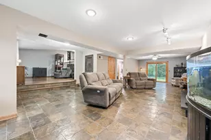 430 Spruce Dr, Schaumburg, IL 60193 - Photo 22