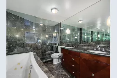 4250 N Marine Drive #2815, Chicago, IL 60613 - Photo 16
