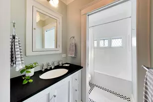 419 Greenwood St, Evanston, IL 60201 - Photo 34