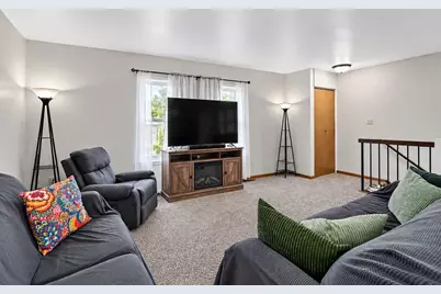 1534 Timberwood Court #1534, Sycamore, IL 60178 - Photo 2