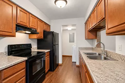 1534 Timberwood Court #1534, Sycamore, IL 60178 - Photo 6