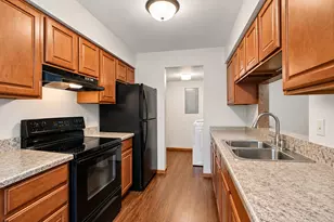 1534 Timberwood Ct, Sycamore, IL 60178 - Photo 6