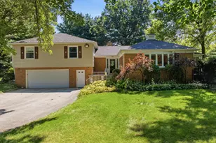 150 N Madison St, Oswego, IL 60543 - Photo 1