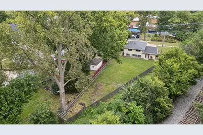 652 S Poplar Avenue, Elmhurst, IL 60126 - Photo 4