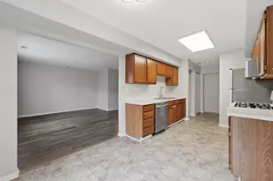 1083 Greenwood Cir, Woodstock, IL 60098 - Photo 18