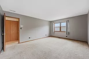 1083 Greenwood Cir, Woodstock, IL 60098 - Photo 14