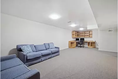 411 Hickory Drive, Wheeling, IL 60090 - Photo 20