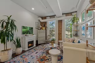3133 N Lakewood Ave, Chicago, IL 60657 - Photo 8