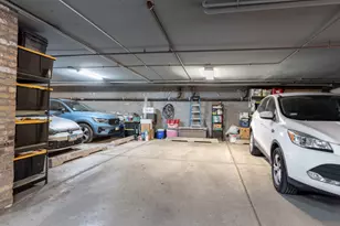 3133 N Lakewood Ave, Chicago, IL 60657 - Photo 16