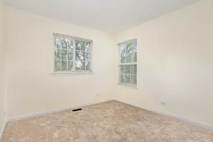 11 Lindsey Ct, Bolingbrook, IL 60440 - Photo 12