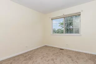 11 Lindsey Ct, Bolingbrook, IL 60440 - Photo 14
